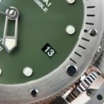 Panerai Submersible PAM01055 Replica Watches Green Dial Automatic Movement VS Factory 42mm - Image 7