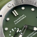 Panerai Submersible PAM01055 Replica Watches Green Dial Automatic Movement VS Factory 42mm - Image 5