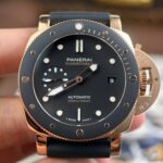 Panerai Submersible PAM974 Copies Watches Black Dial Rubber Strap VS Factory 42mm - Image 3