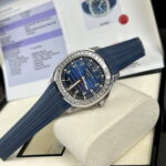 Patek Philippe Replica Watch Aquanaut 5168G Custom Moissanite Baguette Diamonds Blue Dial 42.2mm - Image 3