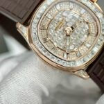 Patek Philippe Aquanaut 5062 Replica Watch Gold Wrapped Moissanite 35.6mm - Image 5