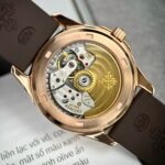 Patek Philippe Aquanaut 5062 Replica Watch Gold Wrapped Moissanite 35.6mm - Image 8