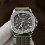 Patek Philippe Replica Watch Aquanaut 5067 Gray Dial Rubber Strap 35.6mm - Image 3