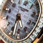 Patek Philippe Replica Watch Aquanaut 5072R Gold Wrapped Moissanite Diamond 35.6mm - Image 3