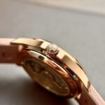 Patek Philippe Aquanaut 5072R Replica Watch Pink Strap Mother-Of-Pearl Dial 35.6mm - Image 4