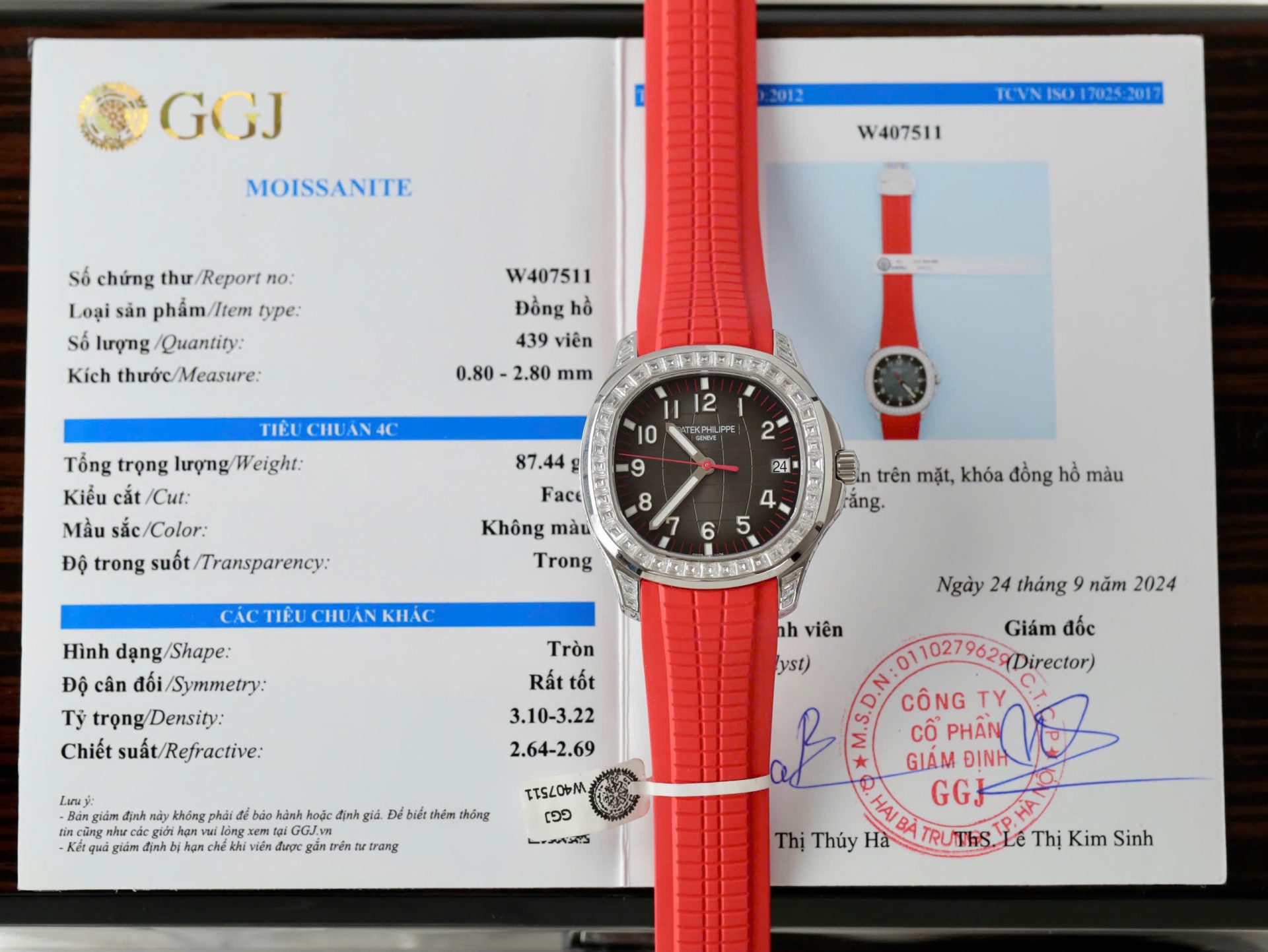 Dong-Ho-Patek-Philippe-Aquanaut-5167-Mau-Do-Che-Tac-Do-Moissanite-Baguette-40mm-10.jpg Patek Philippe Aquanaut 5167 Red Replica Watches Moissanite Diamonds Baguette 40mm - Image 1