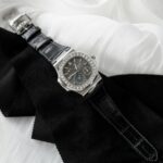 Patek Philippe Copies Watches Nautilus 5724 Gray Dial Leather Strap PPF Factory 40mm - Image 2