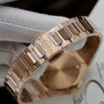 Patek Philippe Imitation Watches Nautilus 7010R Women Purple Pink Dial Metal Wire GR Factory 32mm - Image 10