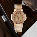 Patek Philippe Best Copies Watch Nautilus 7118-1300R 18K Gold Wrapped 35.2mm - Image 2