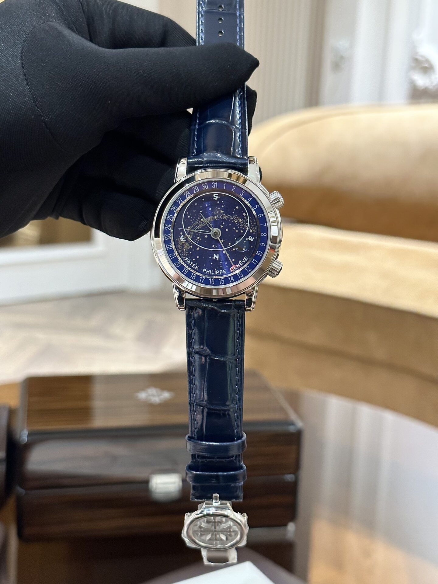 Dong-Ho-Patek-Philippe-Complications-6102-Replica-11-Mau-Xanh-Duong-44mm-7.jpg Patek Philippe Complications 6102 Replica 11 Watch Blue 44mm - Image 1