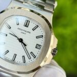 Patek Philippe Nautilus 5711 Best Imitation Watches White Dial Metal Wire BBF Factory 40mm - Image 4