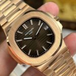 Patek Philippe Nautilus 5711 Rose Gold Replica Watches Brown Dial Metal Wire BBF Factory 40mm - Image 3