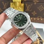 Patek Philippe Nautilus 5711 Best Replica Watches Green Dial Metal Wire BBF Factory 40mm - Image 2