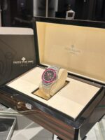 Patek Philippe Nautilus 5711 Replica 11 Watch Bezel Ruby Red 40mm - Image 5