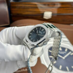 Patek Philippe Nautilus 5711 Replica Watch Refined Full Options Like Auth Top Top Quality 40mm - Image 4