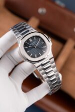 Patek Philippe Nautilus 5711 Replica Watches Blue Dial Metal Wire BBF Factory 40mm - Image 2