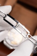 Patek Philippe Nautilus 5711 Replica Watches Blue Dial Metal Wire BBF Factory 40mm - Image 15