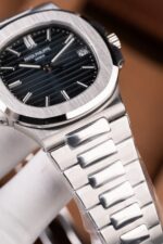 Patek Philippe Nautilus 5711 Replica Watches Blue Dial Metal Wire BBF Factory 40mm - Image 3