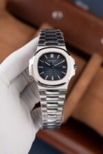 Patek Philippe Nautilus 5711 Replica Watches Blue Dial Metal Wire BBF Factory 40mm