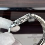 Patek Philippe Nautilus 5723 Replica 1:1 Watch Blue Dial Diamond 40mm - Image 4