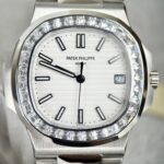 Patek Philippe Replica Watch Nautilus 5723 White Dial Metal Wire 40mm - Image 3