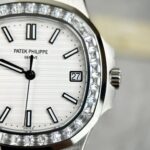 Patek Philippe Replica Watch Nautilus 5723 White Dial Metal Wire 40mm - Image 4