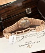 Patek Philippe Nautilus 5724 Replica Watch Gold Wrapped Diamond Moissanite 40mm - Image 5
