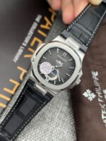 Patek Philippe Nautilus 5726 Replica Watch Gray Dial GRF 40.5mm - Image 4