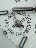 Patek Philippe Nautilus 5740 Replica Watches White Dial Automatic Movement 40mm - Image 7