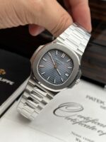 Patek Philippe Replica Watch Nautilus 5811 Blue Dial 3K Factory 41mm - Image 2