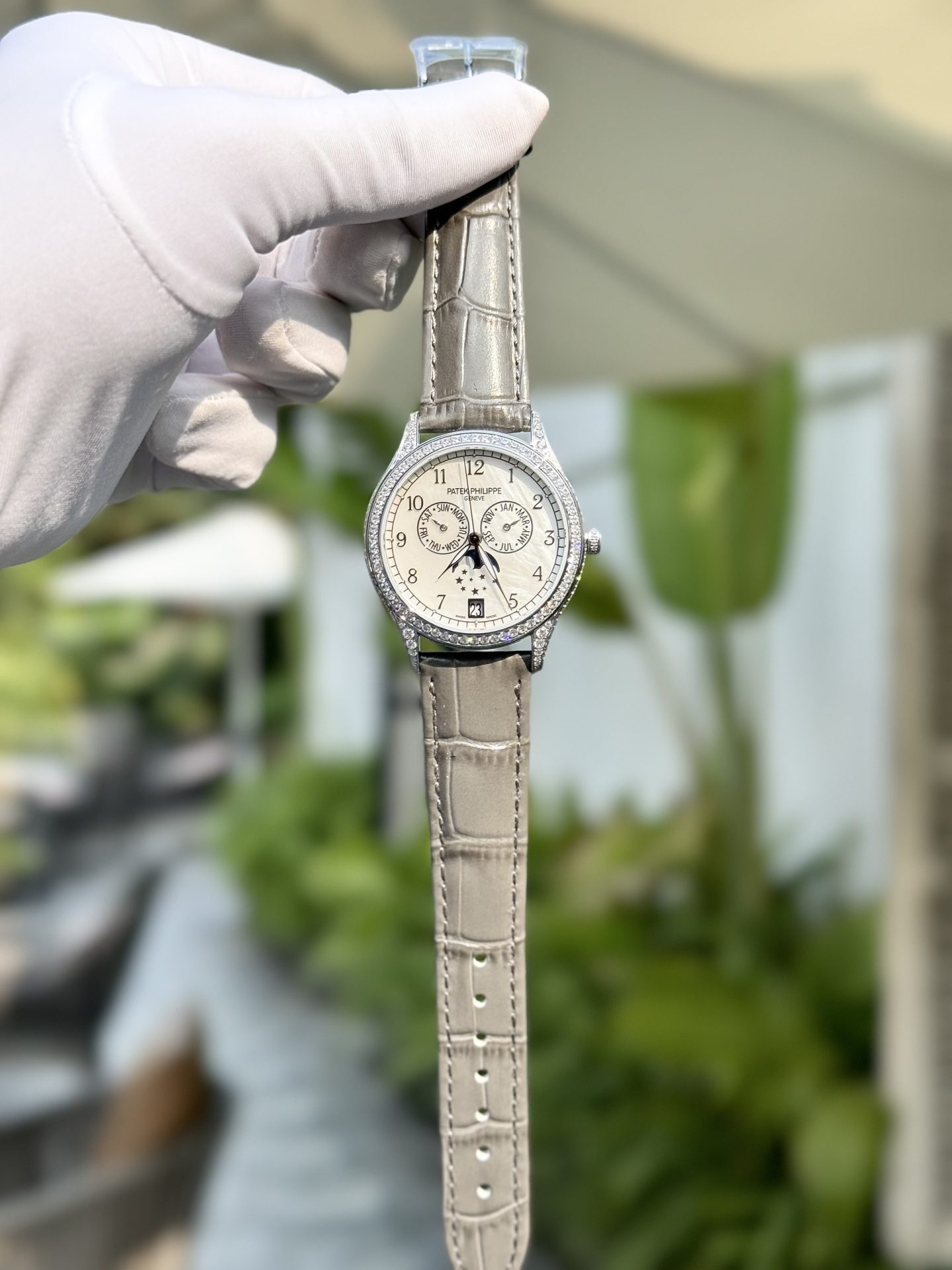 Dong-Ho-Patek-Philippe-Replica-11-Complications-4947G-Mau-Xam-38mm-1.jpg Patek Philippe Best Replica Watches Complications 4947G Gray Leather Strap 38mm - Image 1
