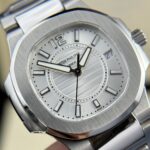 Patek Philippe Replica Watch Nautilus 7010 White Dial Metal Wire 32mm - Image 4