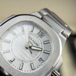Patek Philippe Replica Watch Nautilus 7010 White Dial Metal Wire 32mm - Image 5