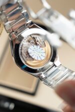 Patek Philippe Copies Watches Twenty 4 7300 Green Dial Metal Wire 36mm - Image 10