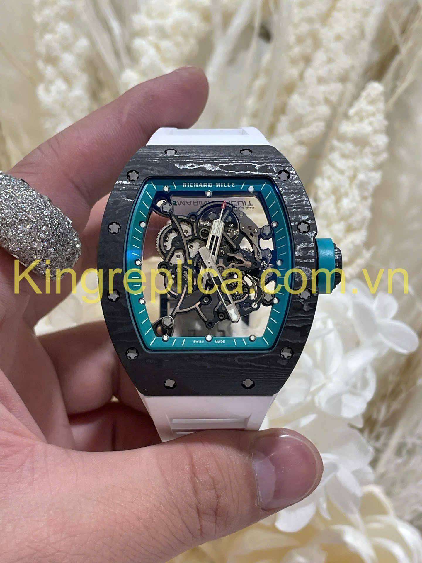 Dong-Ho-Richard-Mille-RM055-Bubba-Watson-Tinh-Chinh-Doc-Quyen-Carbon-NTPT-Chuyen-Dong-Vaucher-427x499mm-3.jpg 理查德·米勒 RM055 Bubba Watson 碳纤维奢华复刻腕表,独家定制 Vaucher 机芯,尺寸 42.7×49.9 毫米 - Image 1