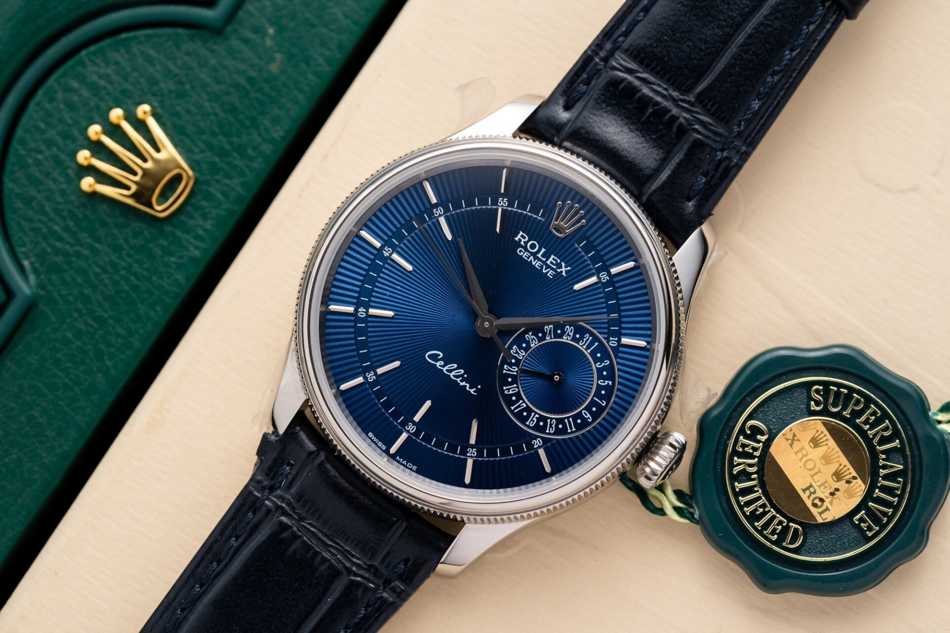 Dong-Ho-Rolex-Cellini-Date-50519-Mat-So-Xanh-Rep-11-39mm-1.jpg Rolex Replica 1:1 Watch Cellini Date 50519 Blue Dial Leather Strap 39mm - Image 1