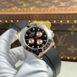 Rolex Cosmograph Daytona 116515LN Black Dial Replica 11 Watch Gold Wrapped 40mm - Image 5