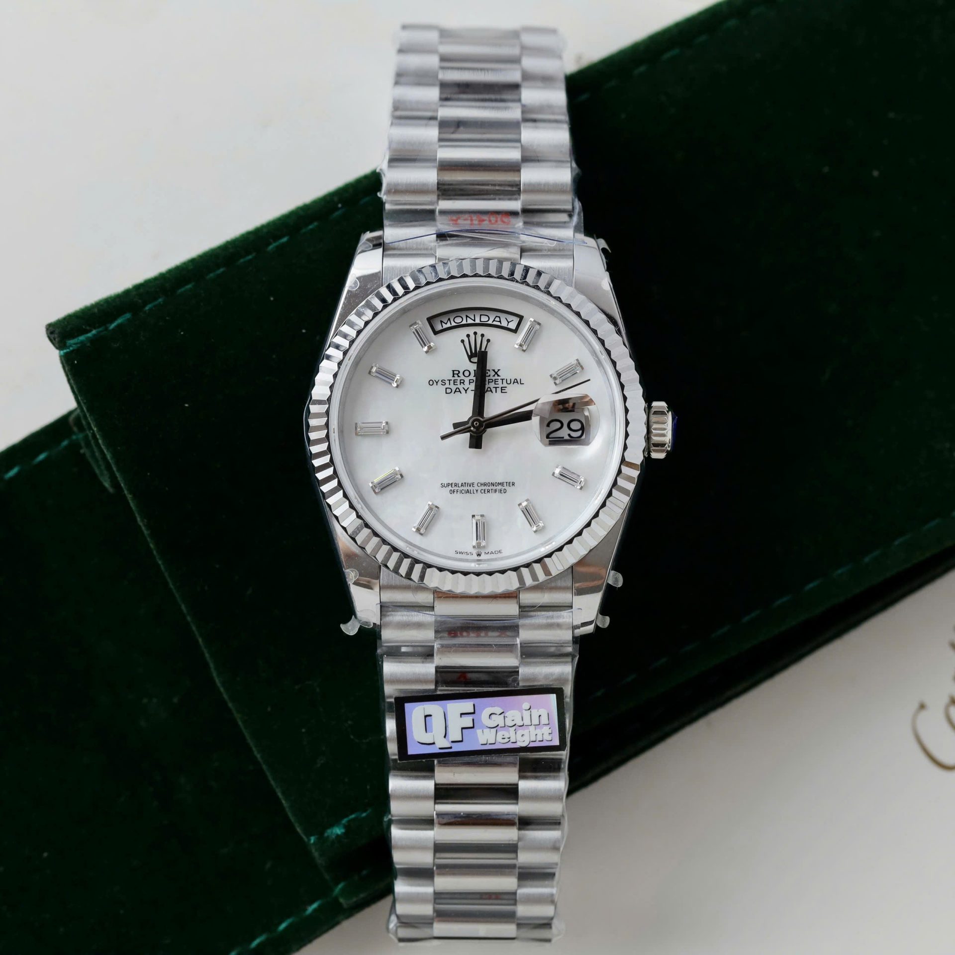 Dong-Ho-Rolex-Day-Date-128236-Mat-MOP-Che-Tac-Trong-Luong-158gram-Nha-May-QF-36mm-1.jpg Rolex Day-Date 128236 MOP Dial Copies Watches Weight 158gram QF Factory 36mm - Image 1