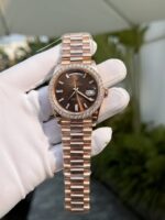 Rolex Replica Watch Day-Date Custom Gold Wrapped Moissanite Diamonds Dial Chocolate GM Factory 40mm - Image 2