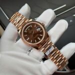 Rolex Day-Date Dial Chocolate Copies Watch 18K Gold Wrapped Weight 186Gram QF 40mm - Image 3