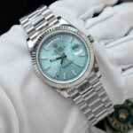 Rolex Day-Date Imitation Watch Ice Blue Dial Cross Pattern GM Factory 40mm - Image 4