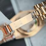 Rolex Day-Date 228235 Green Dial Replica Watch GM Factory 40mm - Image 9