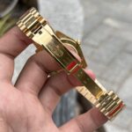 Rolex Day-Date Replica 1:1 Watch Champagne Dial Jubilee Strap 40mm - Image 5