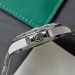 Rolex Explorer II 226570 Fake 11 Watch Black Dial Clean Factory 42mm - Image 7