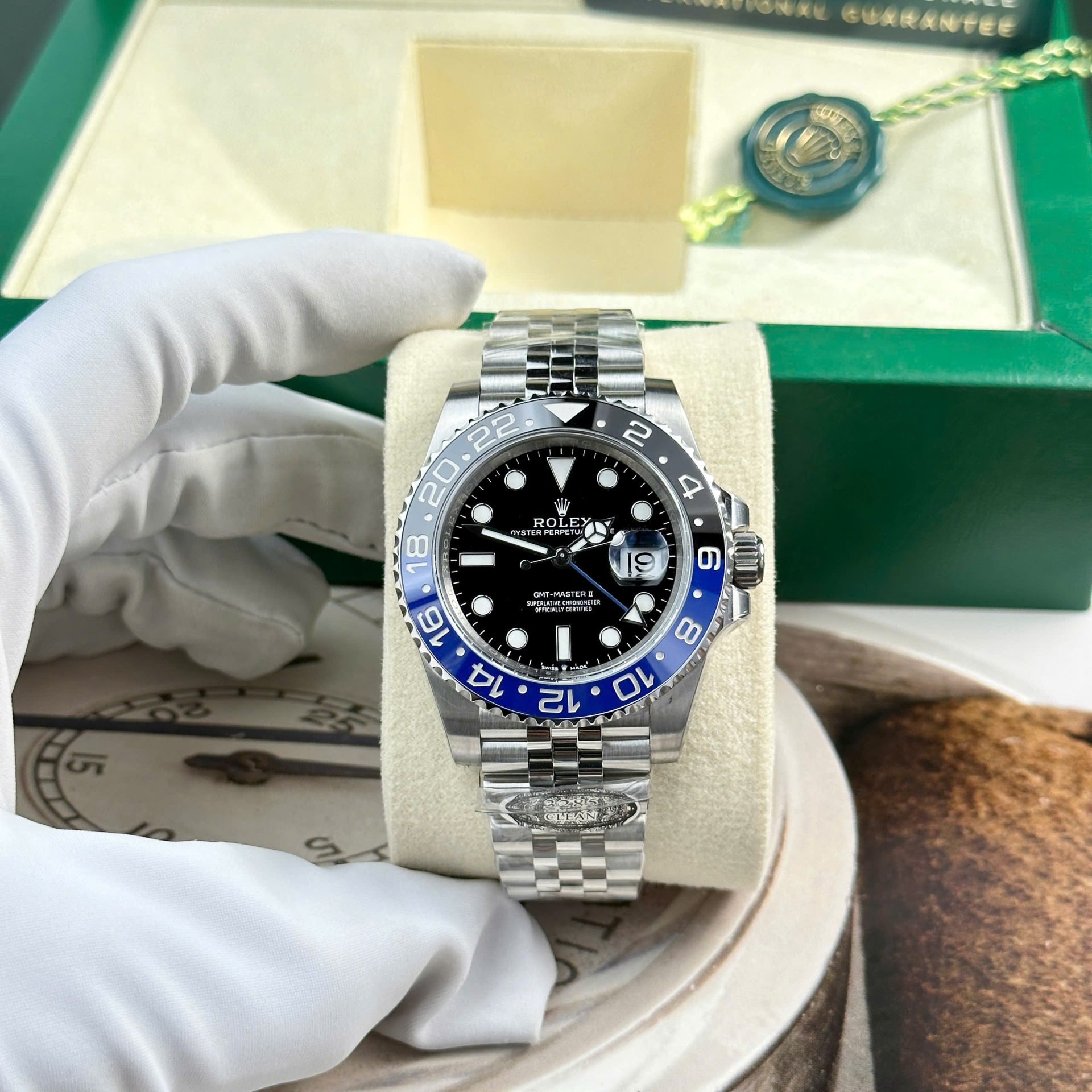 Dong-Ho-Rolex-GMT-Master-II-126710BLNR-Rep-11-Batgirl-Clean-Factory-40mm-13.jpg Rolex Replica Watch GMT-Master II 126710BLNR Batgirl Clean Factory 40mm - Image 1