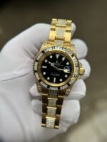 Rolex GMT-Master II Replica 1:1 Watch With Full Diamond Black Dial 40mm - Image 3