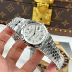 Rolex Land-Dweller 127334 Imitation Watches White Dial Honeycomb Pattern 40mm - Image 2
