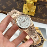 Rolex Land-Dweller 127335 Rose Gold Replica Watches White Dial Honeycomb Pattern 40mm - Image 2