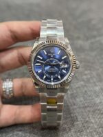 Rolex Sky Dweller 326935 Blue Dial Replica 1:1 Watch Noob Factory 42mm