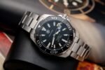 Tag Heuer Replica Watch Aquarace Black Dial Motif Raye 43mm